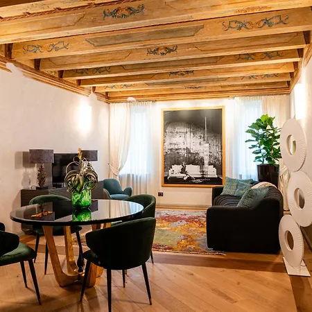 Palazzo Reggiani - Lorenzo De Medici Apartment Verona