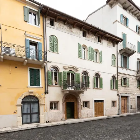 Palazzo Reggiani - Lorenzo De Medici *